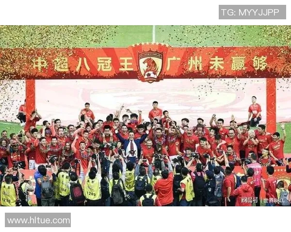 广州足球队意识争议引发热议球迷与专家的观点碰撞与思考
