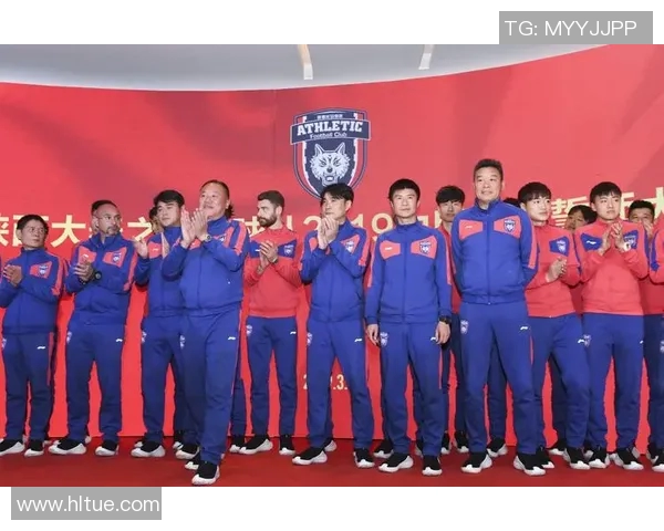 西安足球队个人能力提升之路与热议背后的战术变革