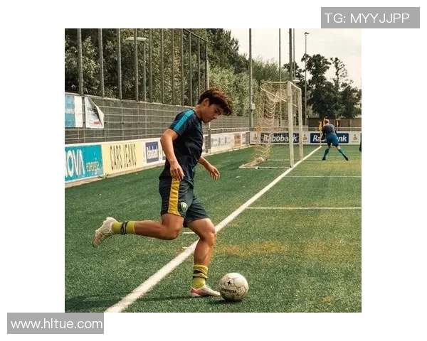 足球明星瘦身操揭秘塑造完美身材的秘密训练方法与饮食建议