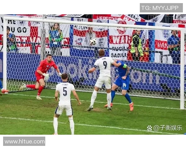 闪耀绿茵场的足球明星们与他们的光辉瞬间